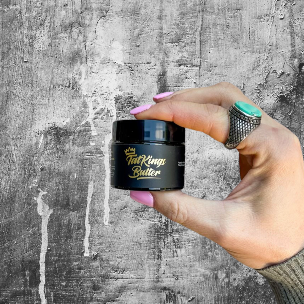 TATKINGS Aftercare Butter is a Non Greasy, Paraben Free, Nourishing. Helps prepare the skin to make it more soft and provides a superior canvas for your artist. Assist with skin recovery, relieves itching, reduces inflammation and protects the brightness of your tattoo ink.